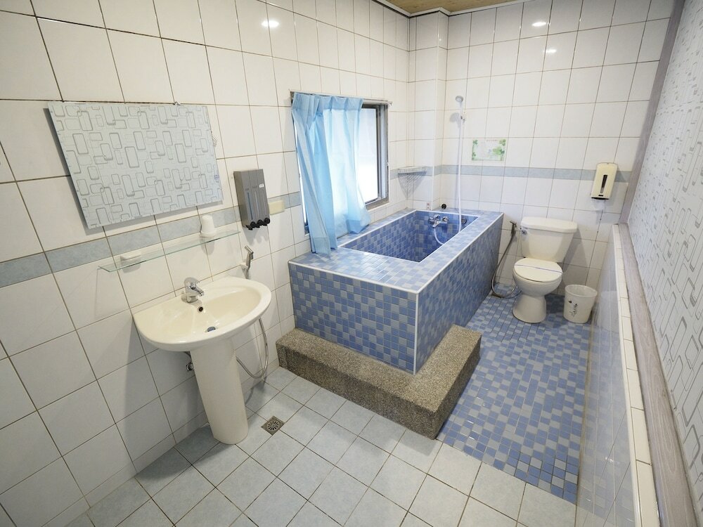 Фото HeYue Hotel