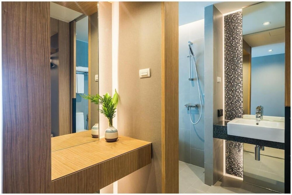 Фото Sea Me Spring Tree Hotel