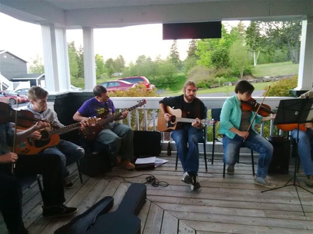 Фото Ceilidh Country Lodge