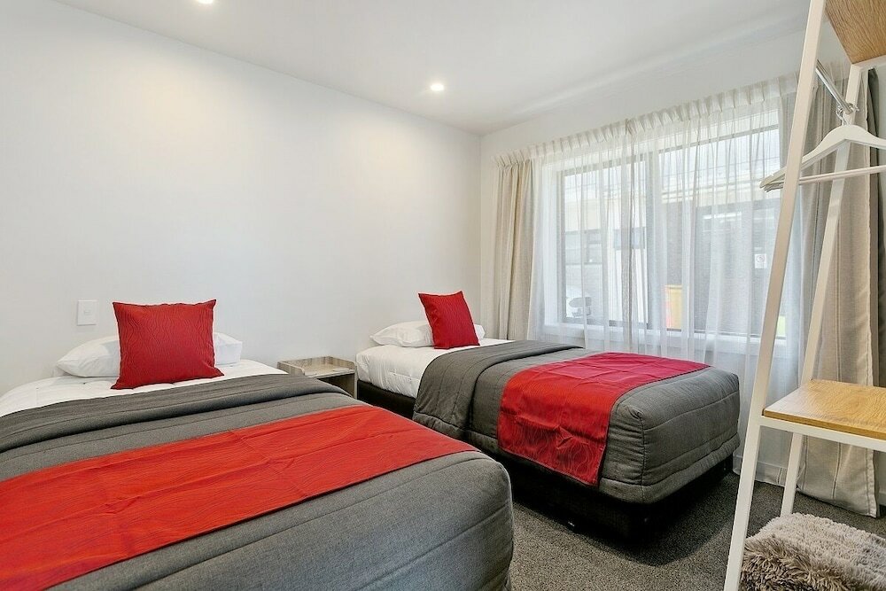 Фото Acacia Lakeview Motel