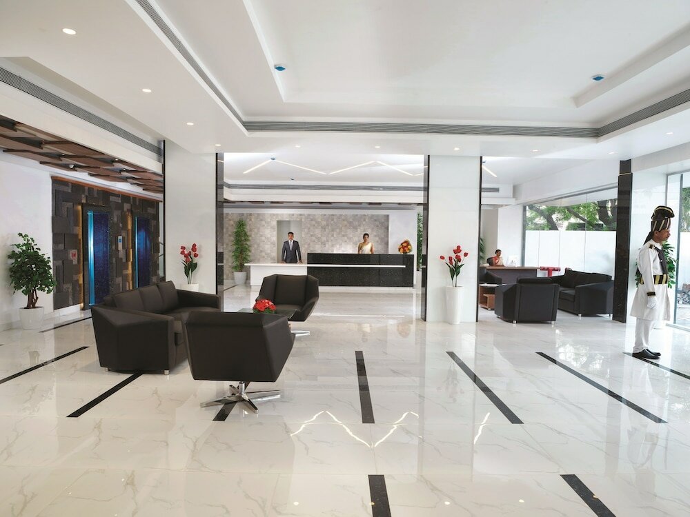 Фото отеля 2