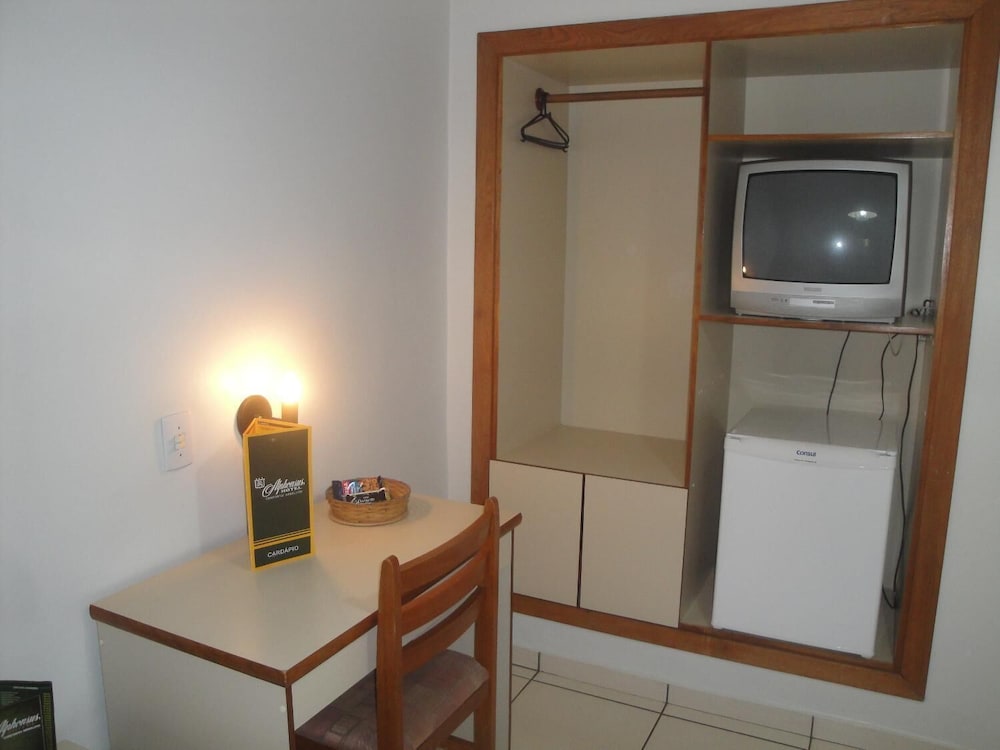 Фото Alphonsus Hotel