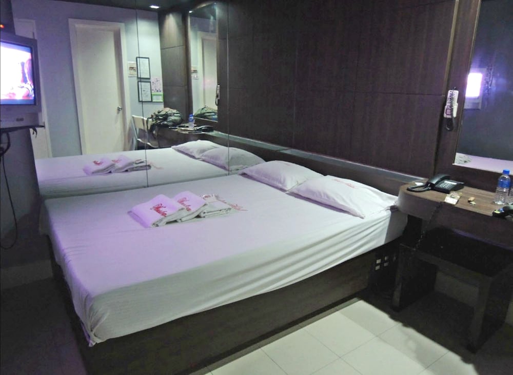 Фото New Winston Hotel