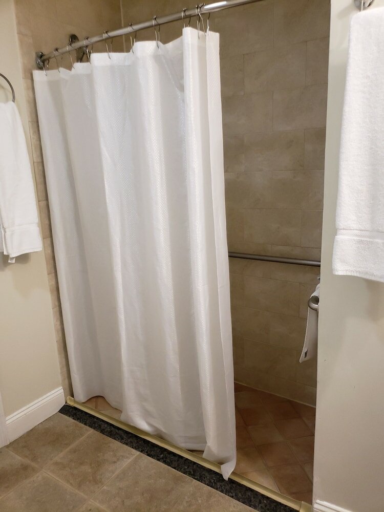 Фото Crescent Suites Hotel