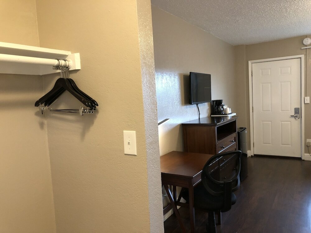 Фото Budget Inn Lompoc