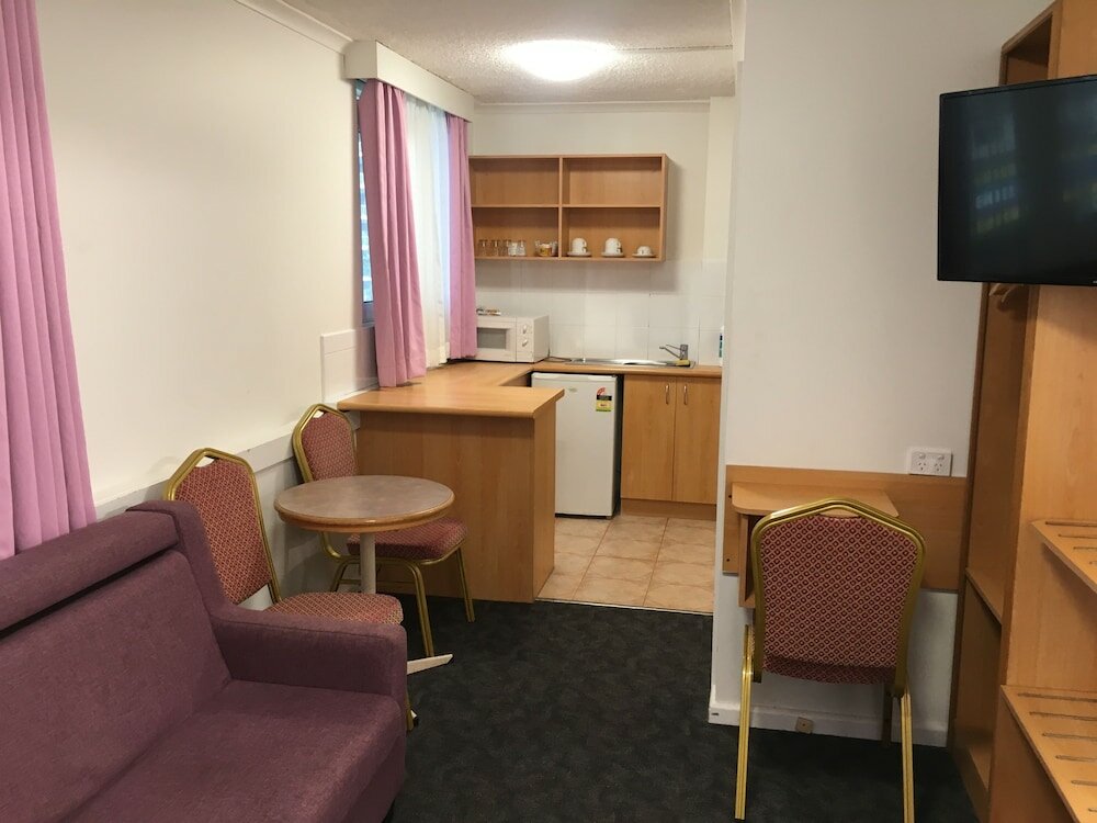 Фото Edgecliff Lodge Motel