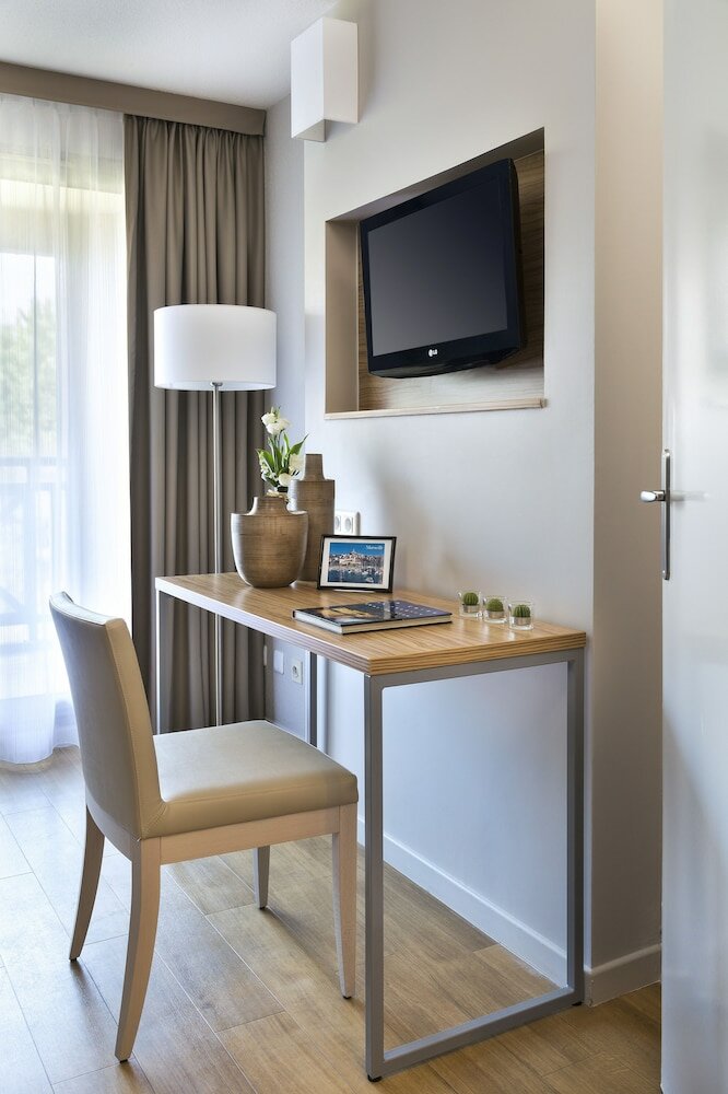 Фото Citadines Prado Chanot Marseille