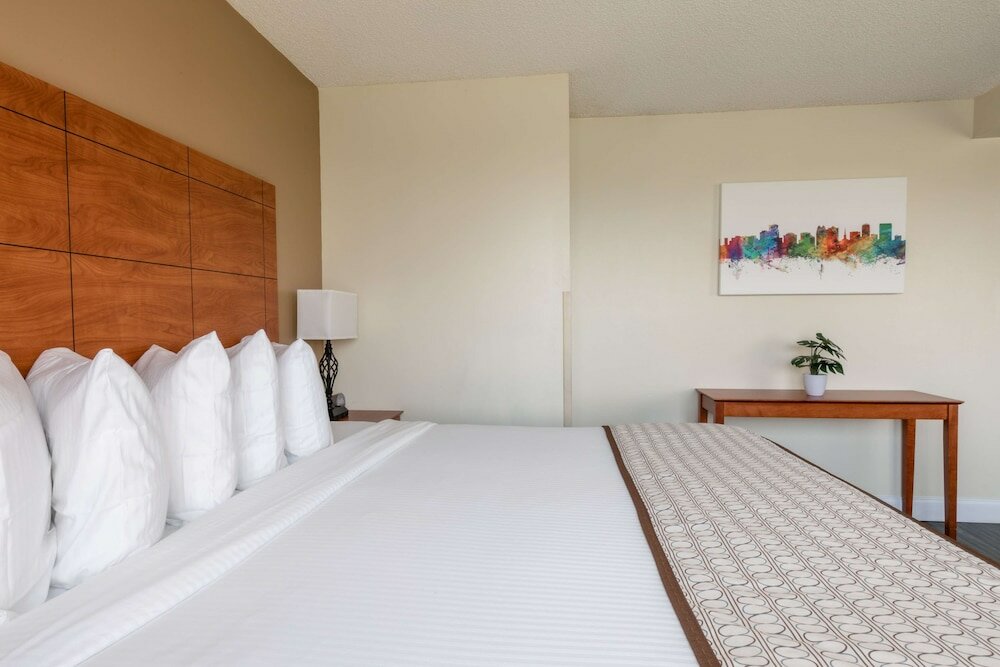 Фото Best Western Orlando Gateway Hotel