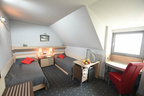 Гостиница Garni Hotel Leopold I в Южно-Бачском округе