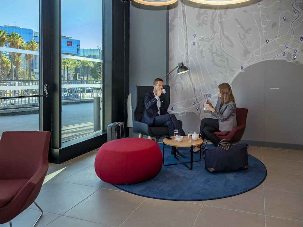 Фото Holiday Inn Express Nice - Grand Arenas, an Ihg Hotel