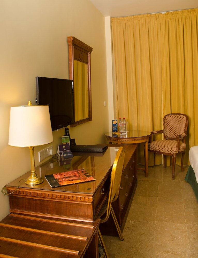 Фото Grand Madaba Hotel