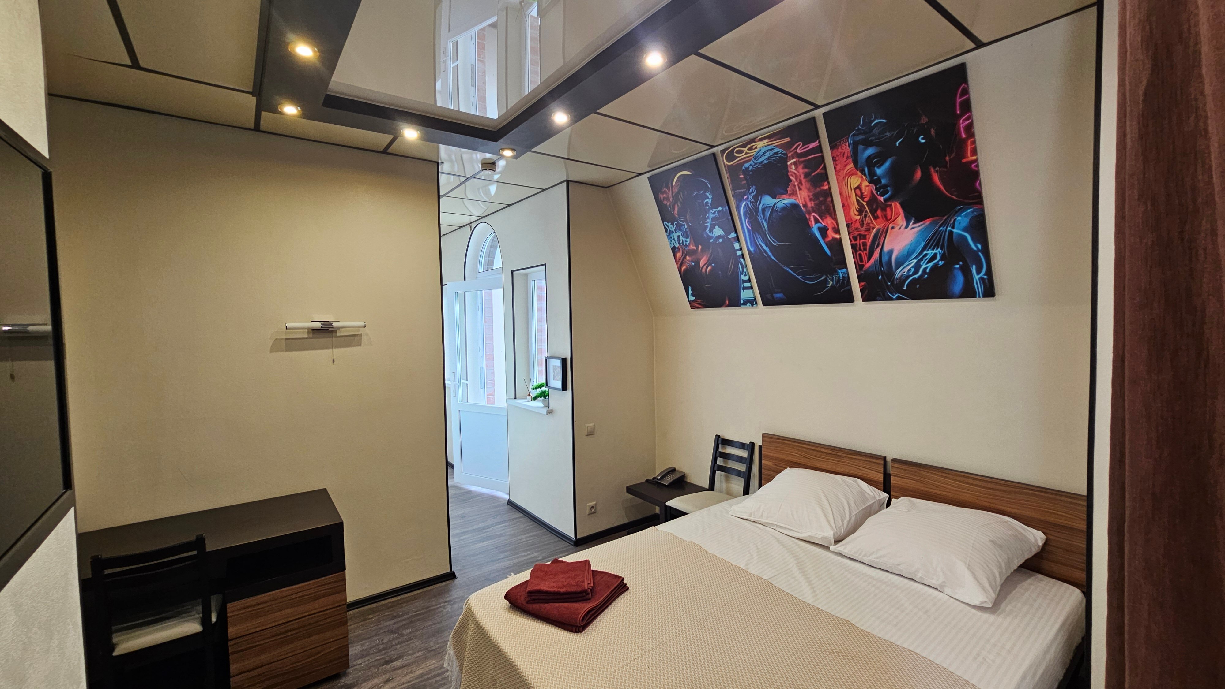 Фото отеля 1