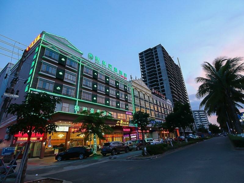 Гостиница GreenTree Inn Haikou East Railway Station East Fengxiang Road Hotel в Хайкоу
