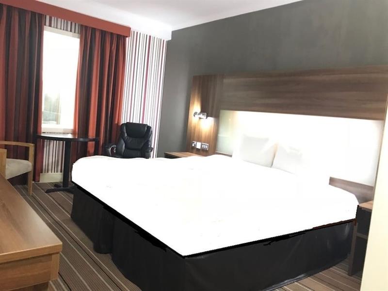 Фото Mercure St Helens