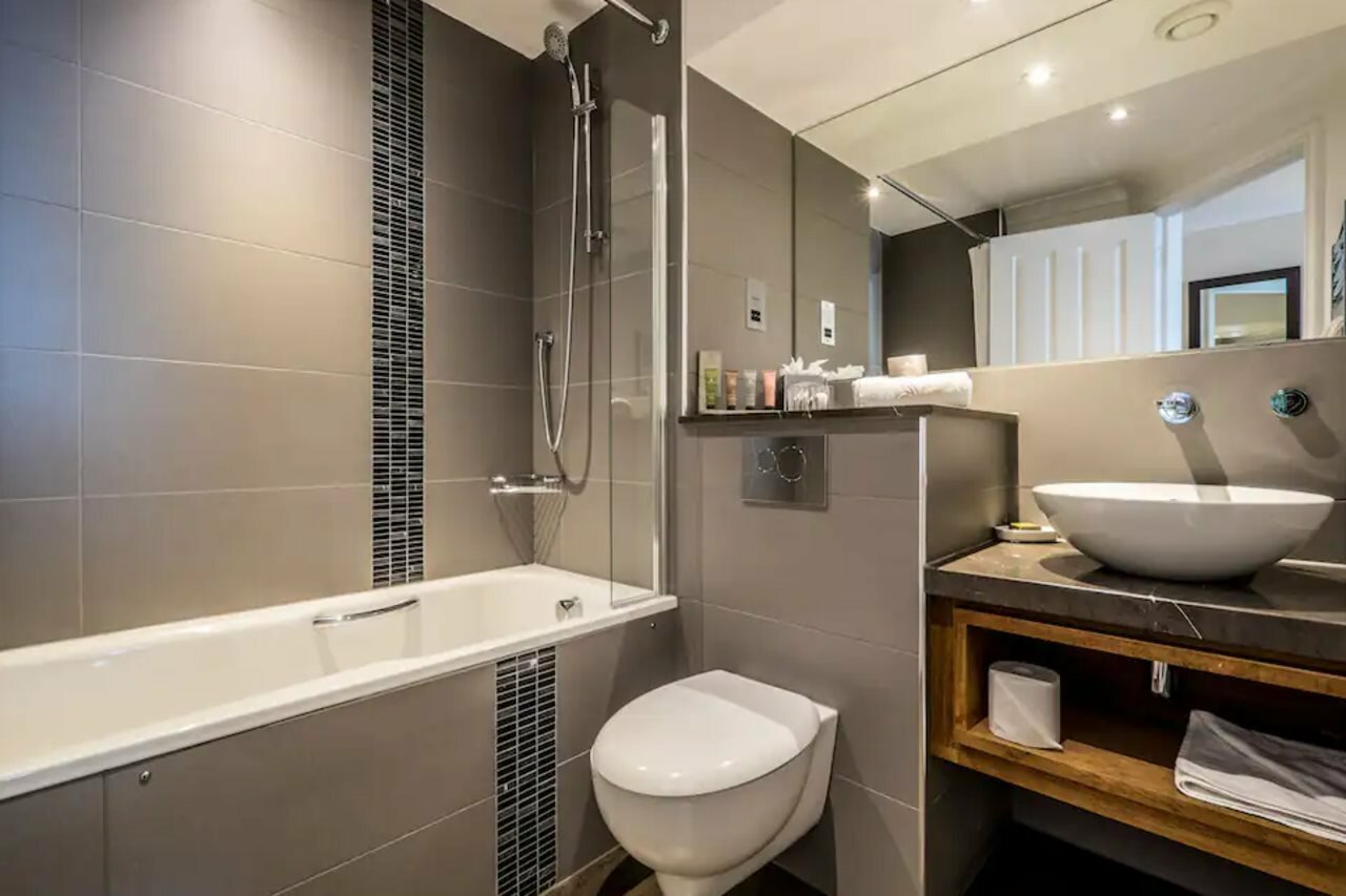 Фото The Rose & Crown Wimbledon