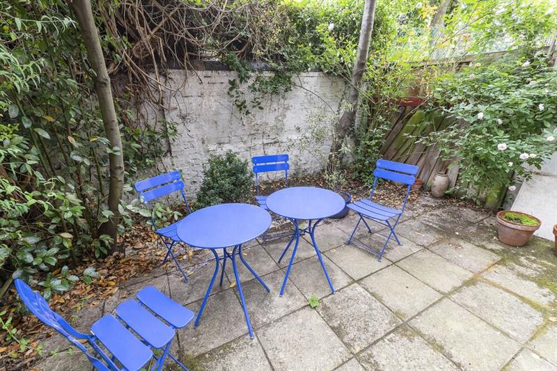 Фото Altido Charming 3 bed house with a rooftop terrace