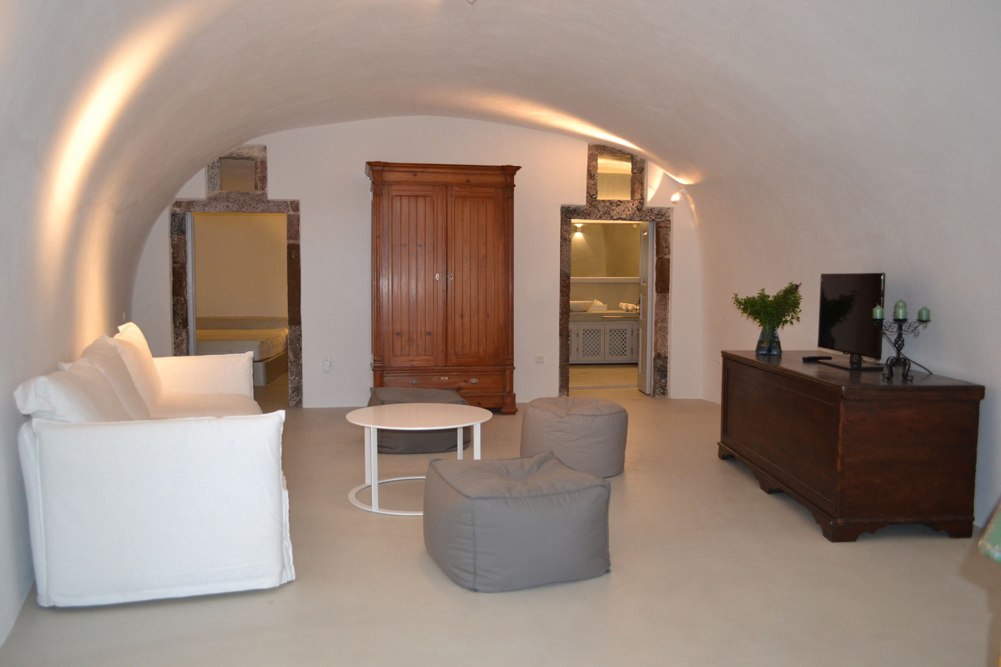 Фото Ikia Kriton