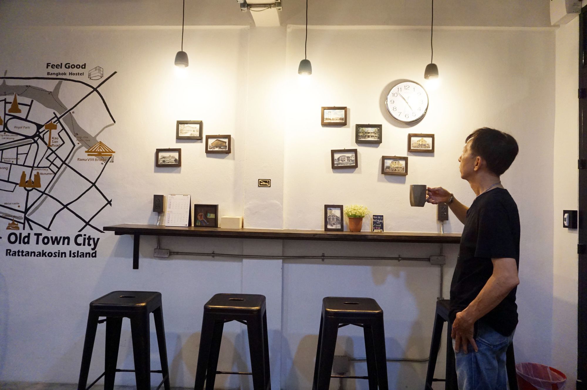 Фото Feel Good Bangkok Hostel