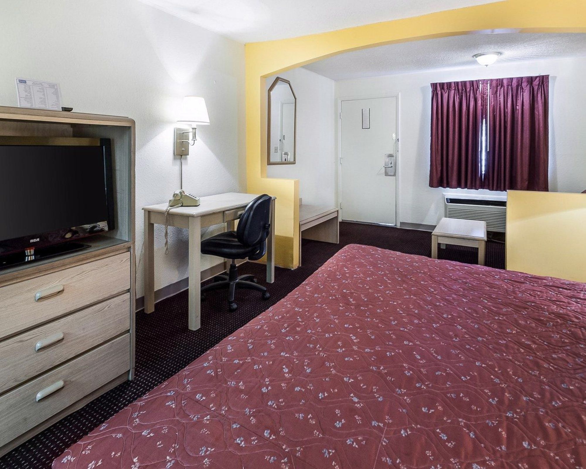 Фото SureStay Hotel by Best Western Olathe