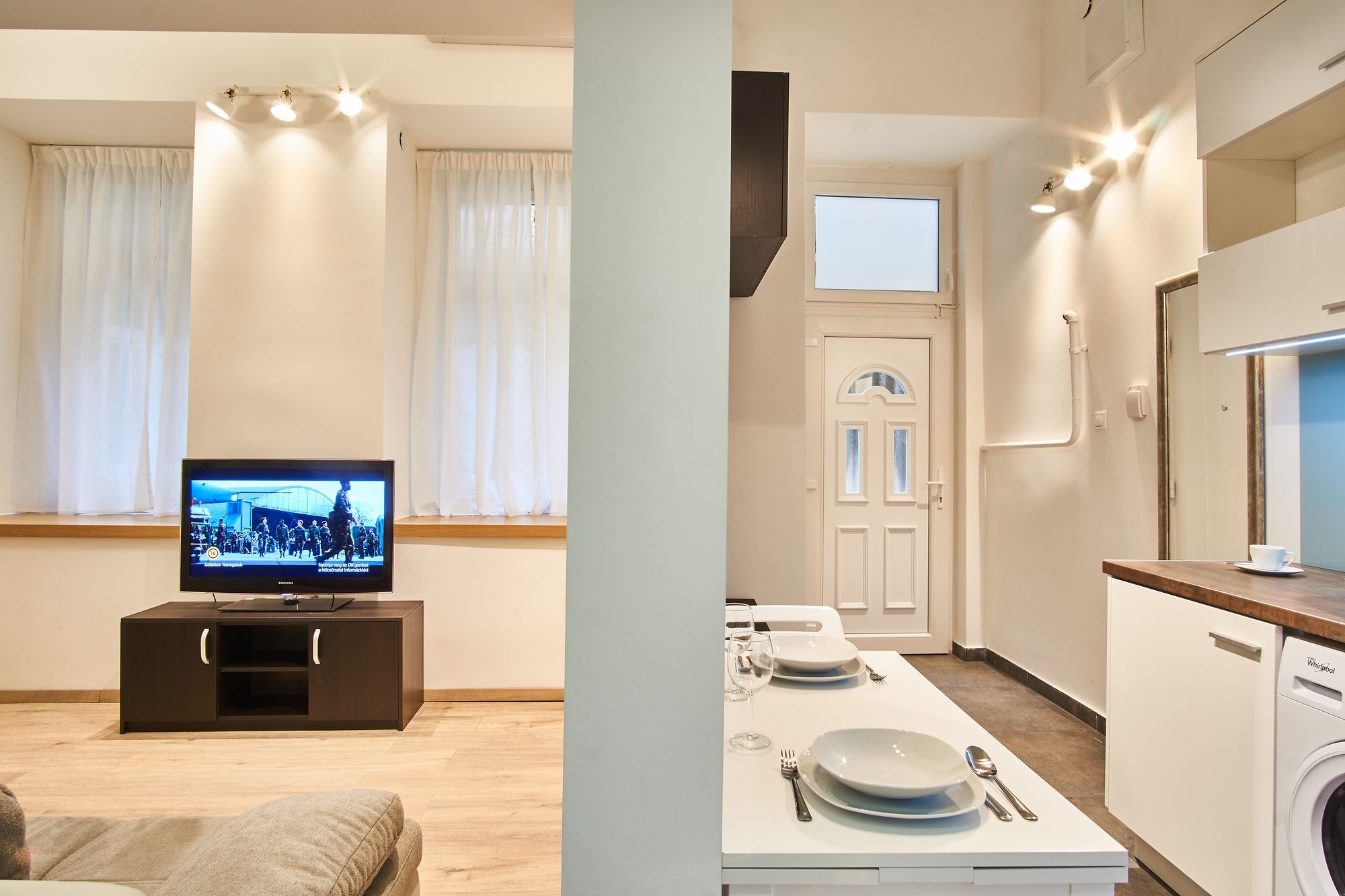 Фото V27 Budapest Apartment