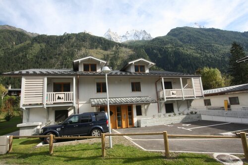 Внешний вид отеля Hotel Les Lanchers в Шамони-Мон-Блане, фото 4