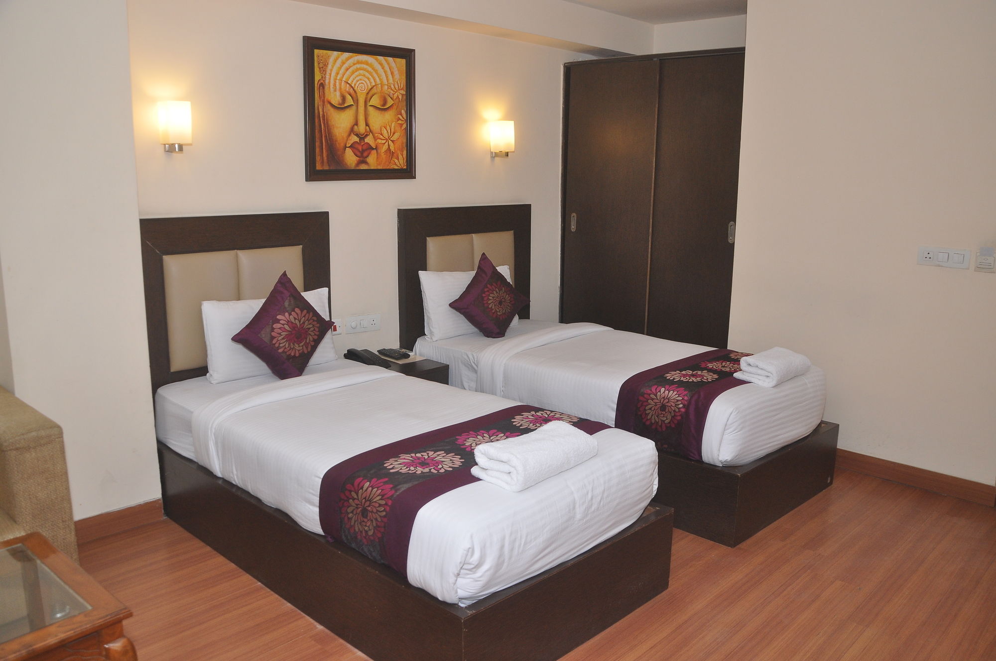 Фото Lohmod Hotel