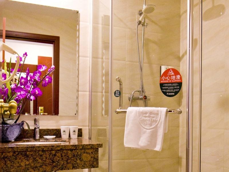 Фото GreenTree Inn Shanghai Hongqiao Hub Convention Center Jinghua Road Shell Hotel