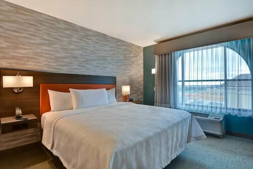 Гостиница Home2 Suites by Hilton Orlando at Flamingo Crossings