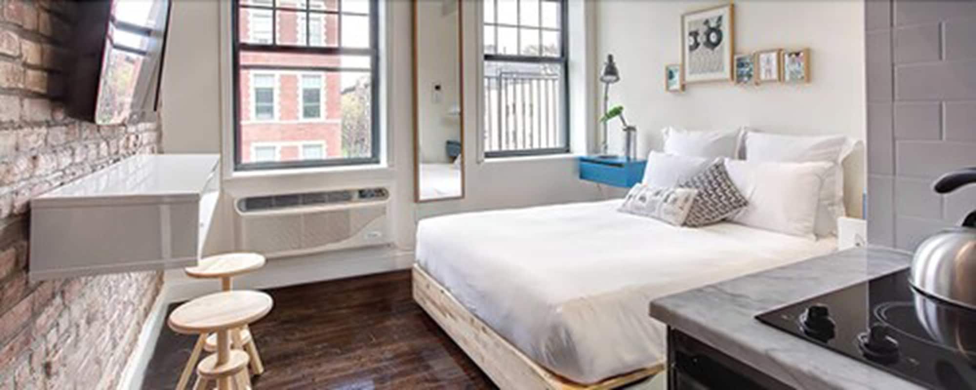 Фото East Village Hotel
