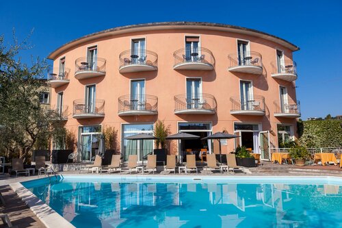 Внешний вид отеля Art Hotel Ventaglio в Бардолино, фото 1