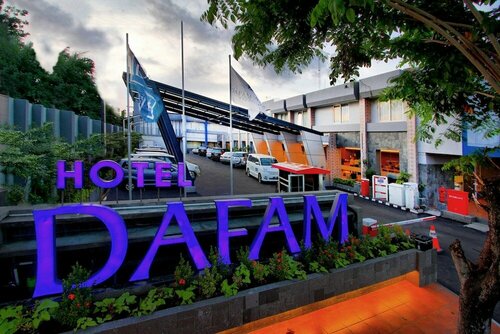 Внешний вид отеля Hotel Dafam Cilacap в Сидакаје, фото 4