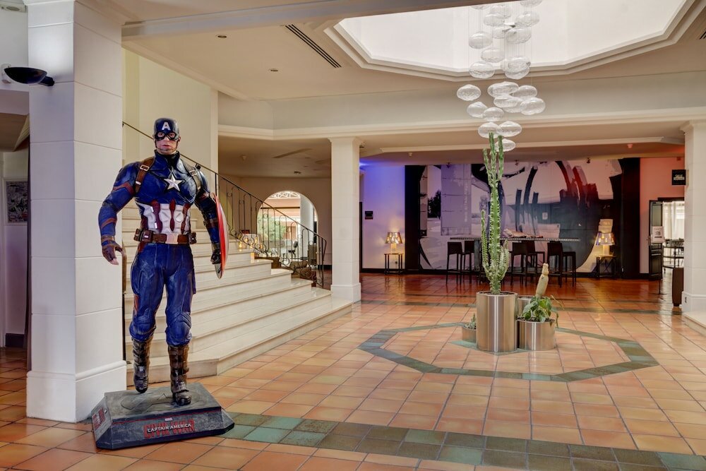 Фото Hôtel Arles Plaza