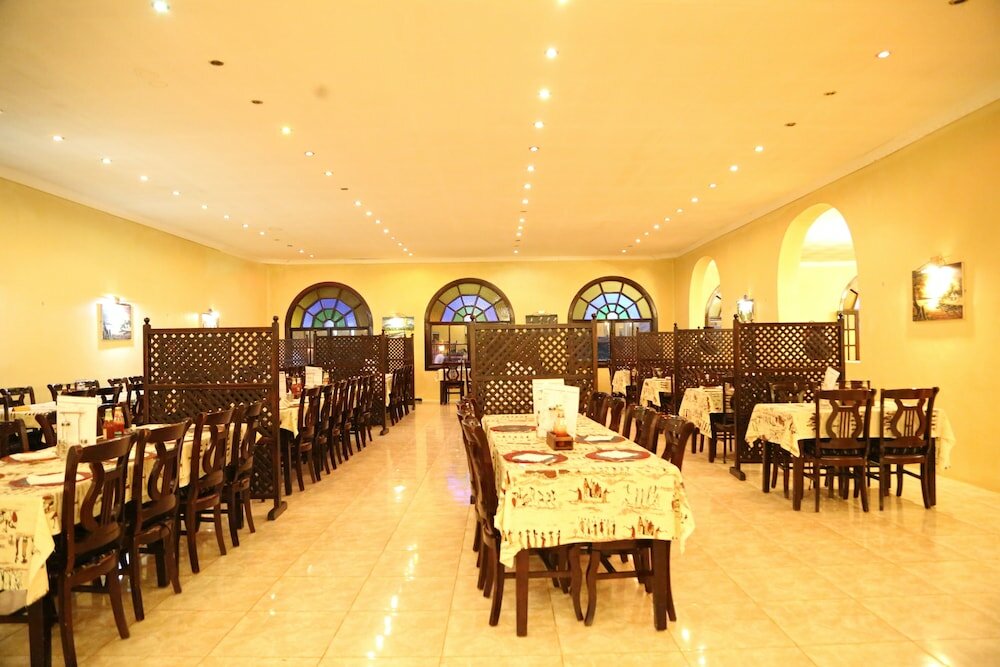 Фото Highview Hotel