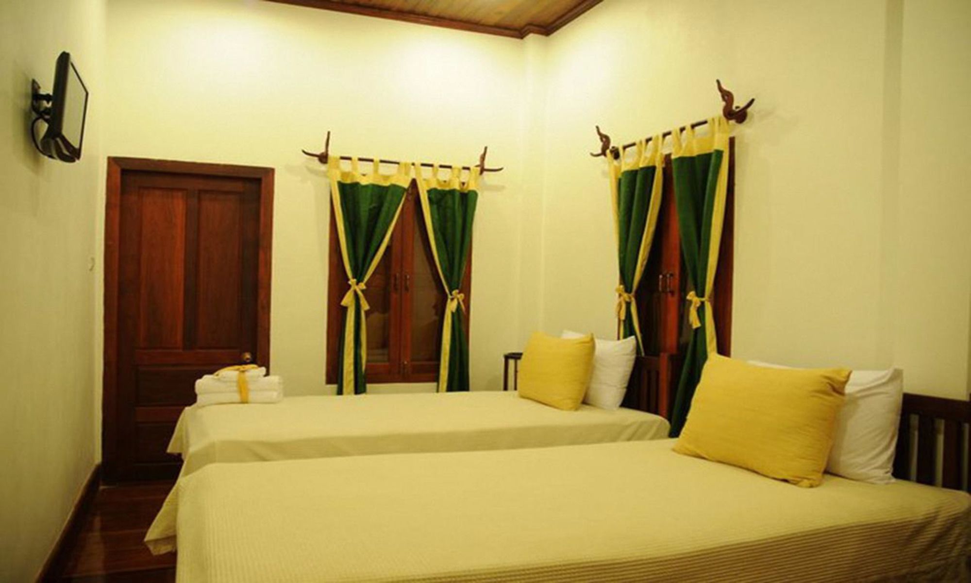 Фото Pangkham Lodge Hotel