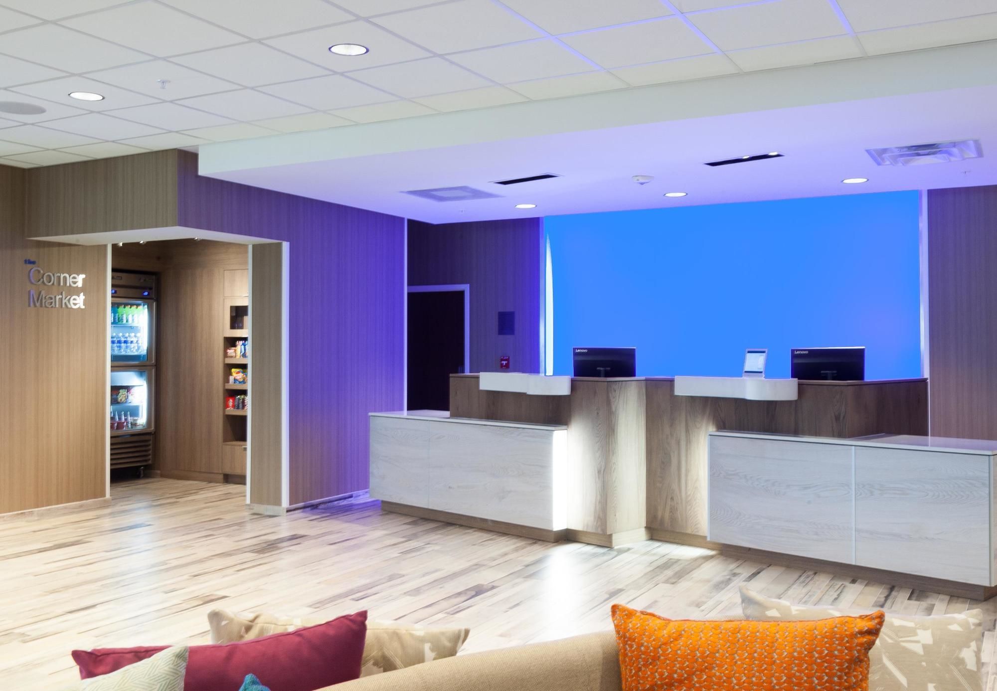 Фото Fairfield Inn & Suites by Marriott Clearwater Beach