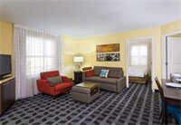 Фото TownePlace Suites by Marriott Pensacola