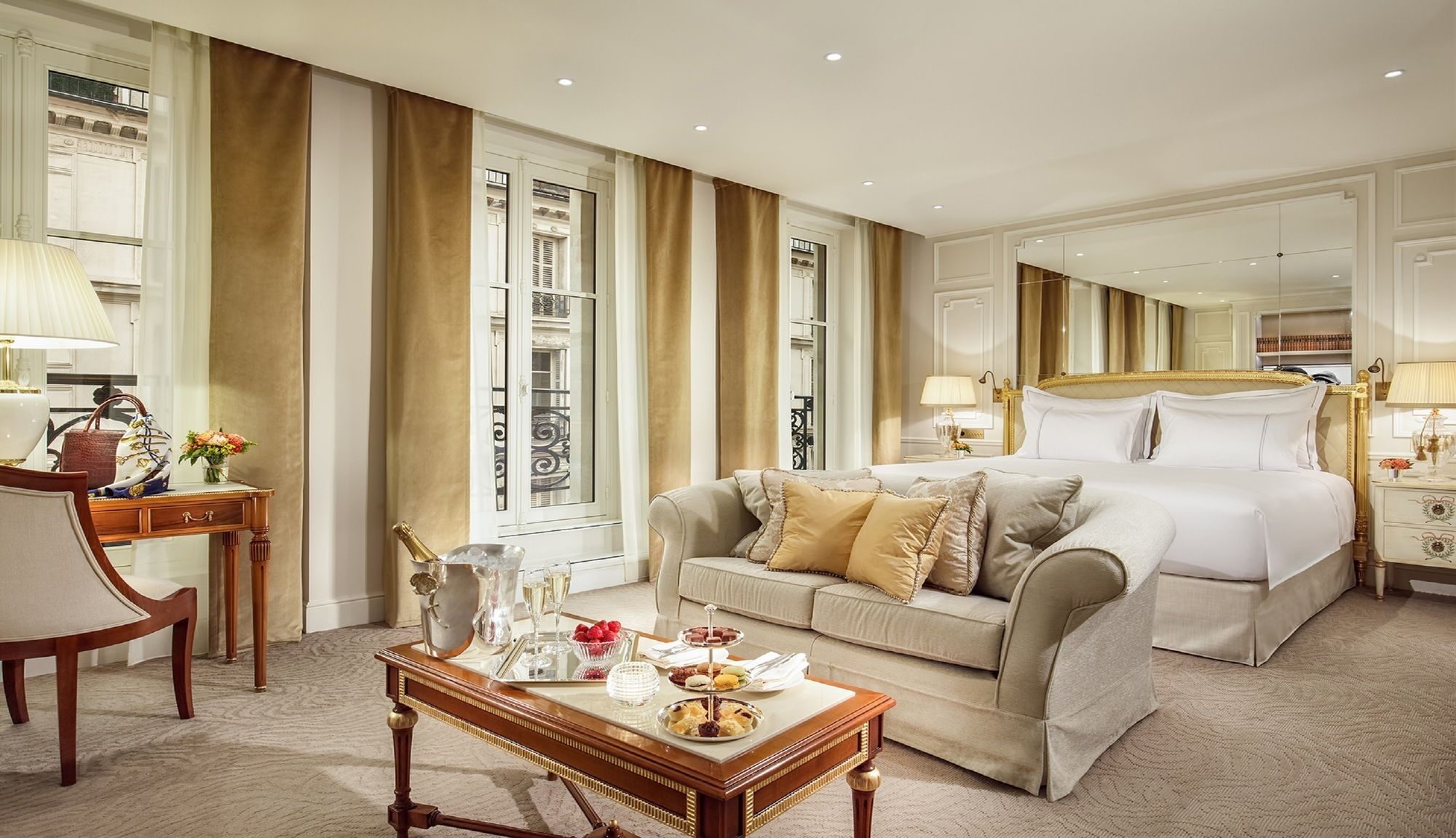 Фото Hotel Splendide Royal Paris - Relais & Chateaux