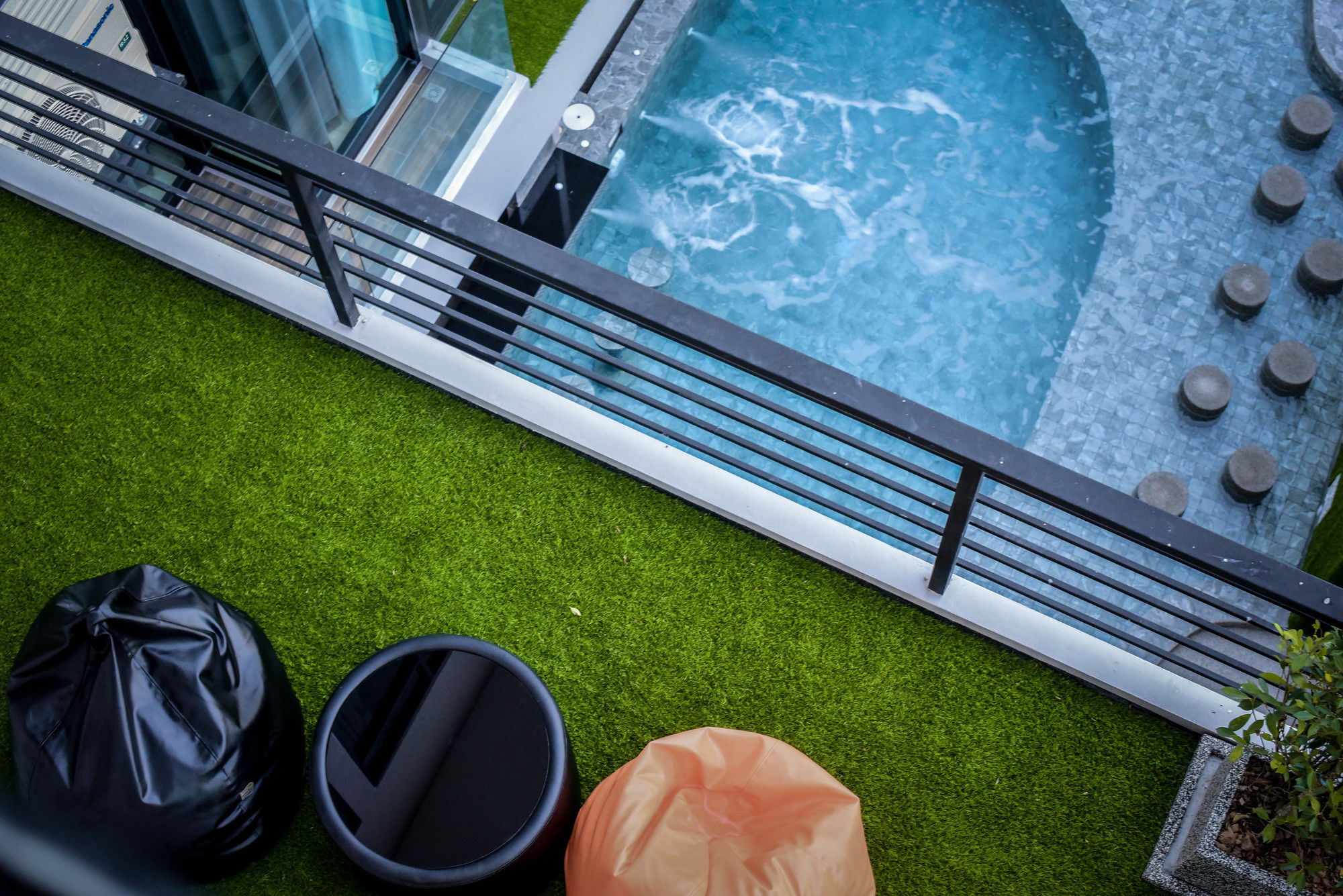 Фото Oneloft Hotel