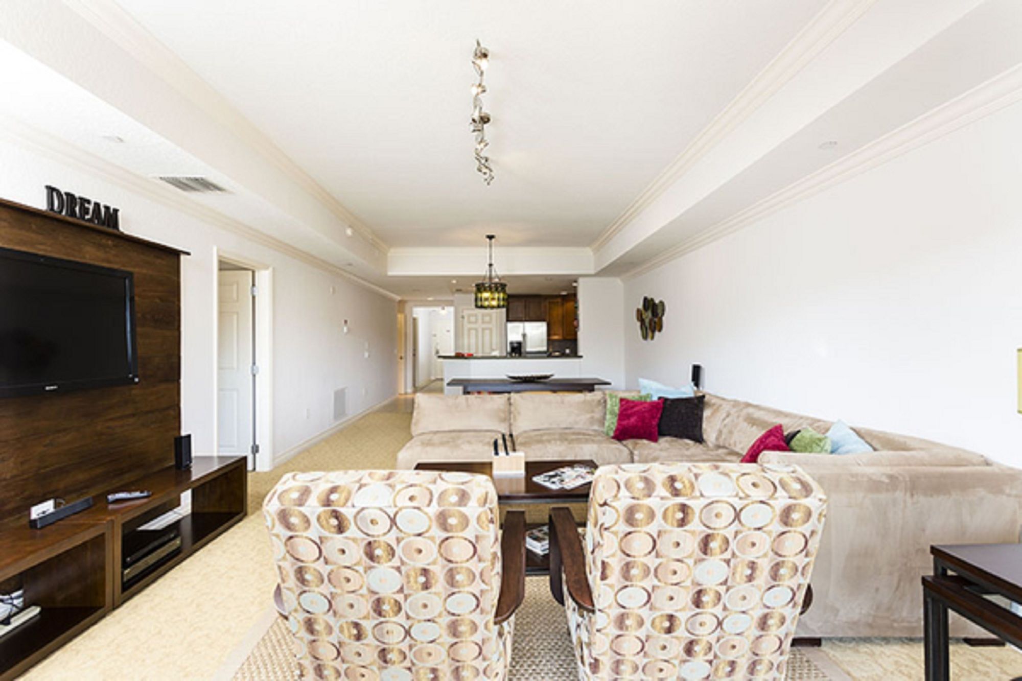 Фото Reunion Resort by Intteli Fun Rentals