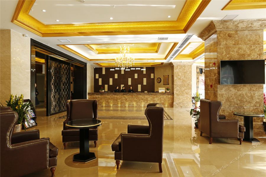 Фото Caifu Holiday Hotel