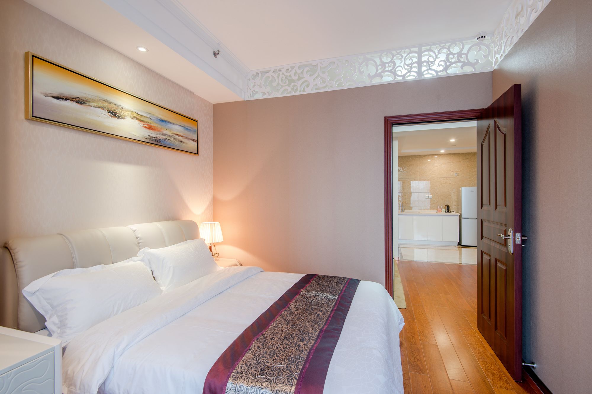 Фото Galaxy Time Apartment Hotel