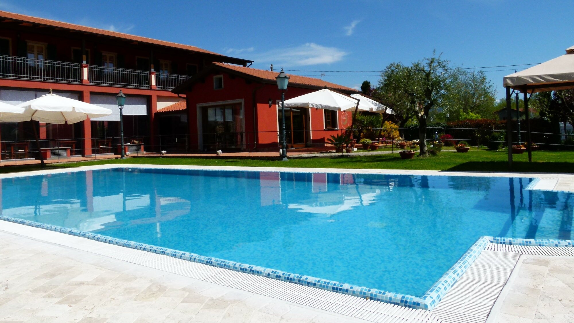 Фото Albergo Ristorante Ama La Luna