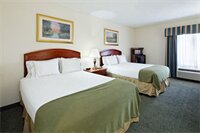 Фото Holiday Inn Express & Suites Grenada