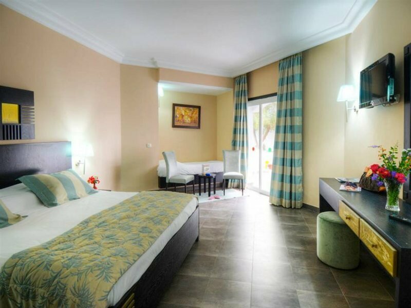 Фото Fiesta Beach