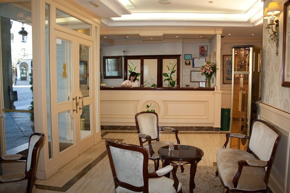 Фото Hotel Infanta Isabel