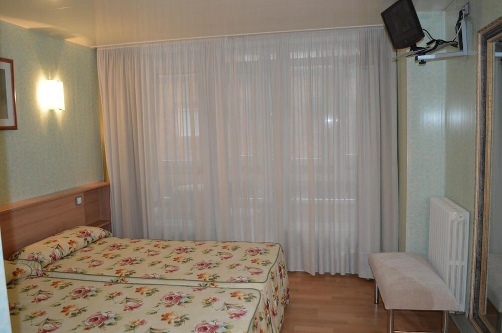 Фото Hotel Bedoya