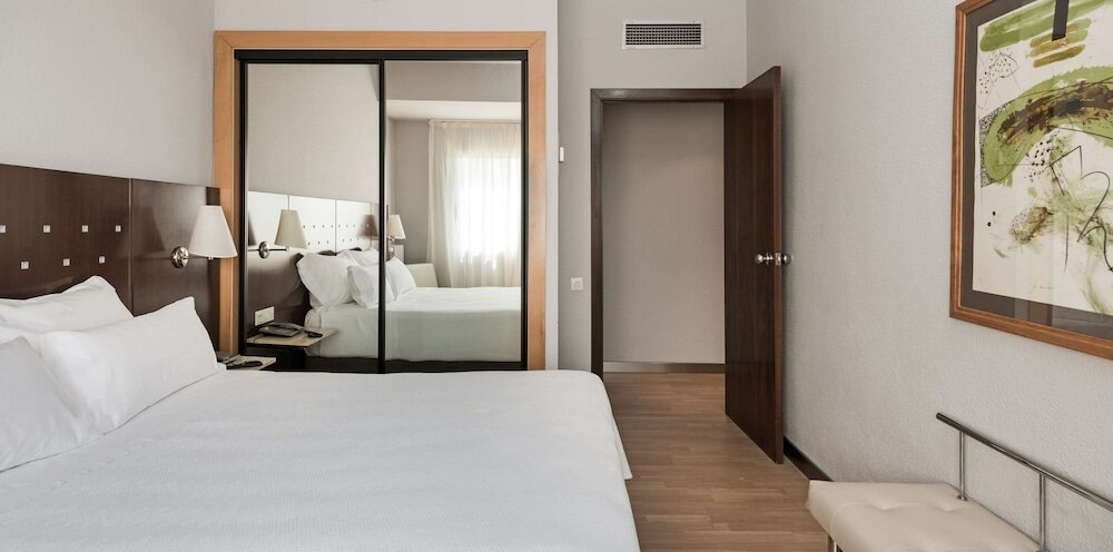 Фото Nh Castellón Turcosa