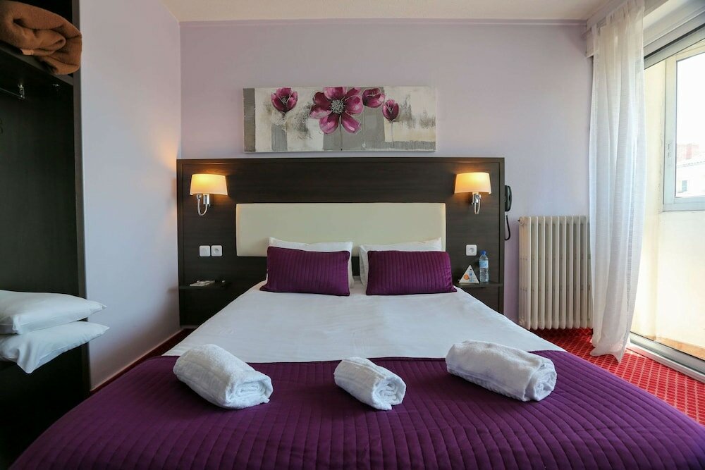 Фото Brit Hotel Bleu Nuit