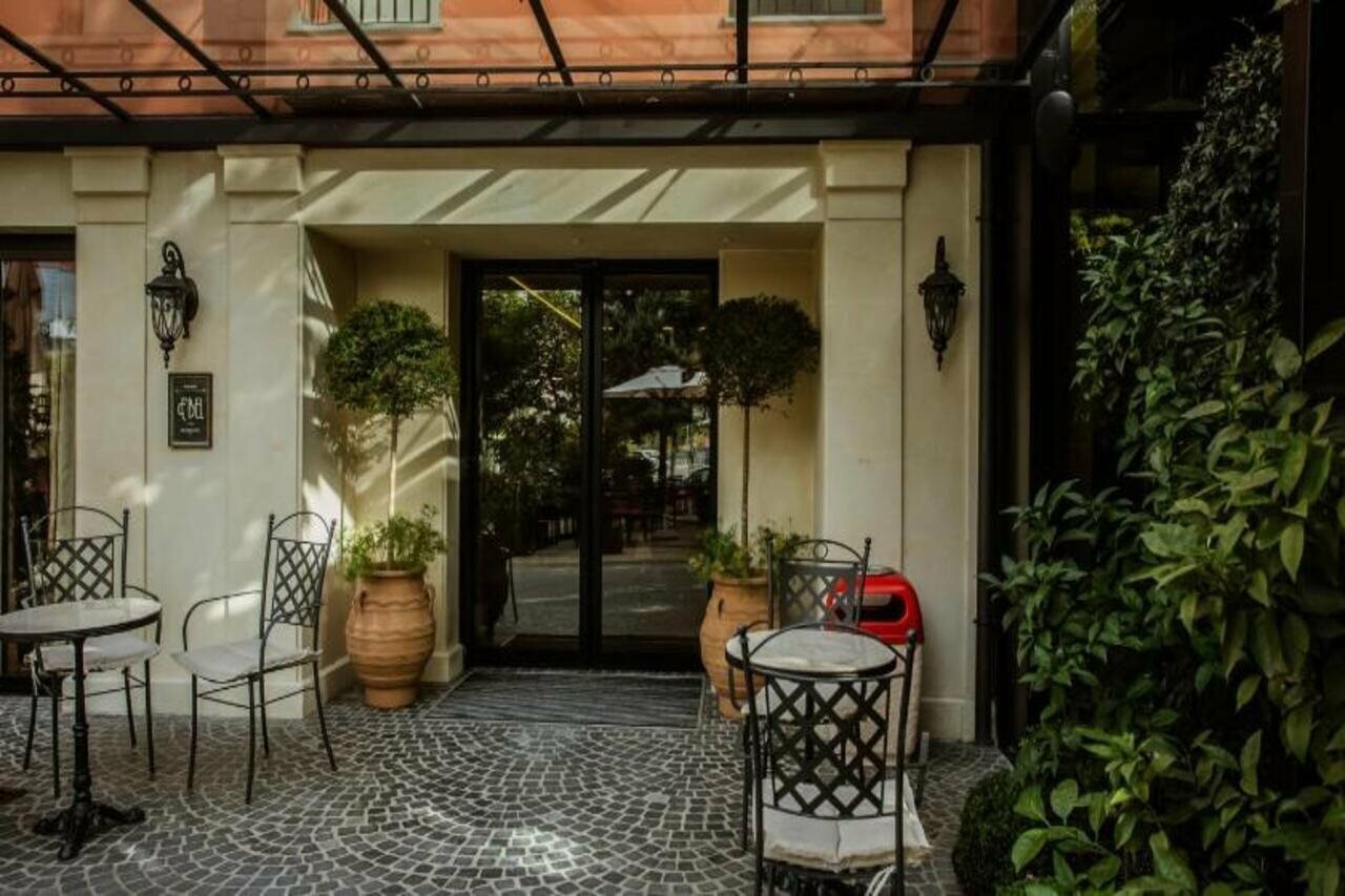 Фото отеля 2