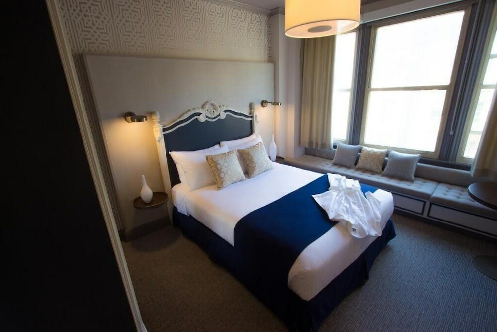 Фото Warwick San Francisco